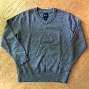 Gap Kids, Gray, Boys V Neck Sweater, Size Small- EUC